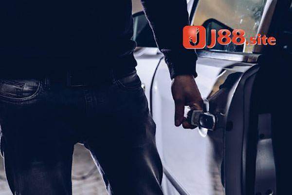 Lý do tại sao lại chiêm bao thấy trộm vào nhà Lý do tại sao lại chiêm bao thấy trộm vào nhà